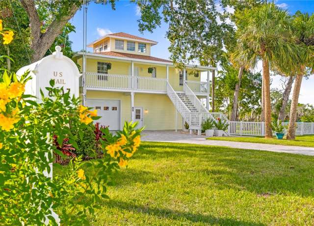Property at 8717 Betty St, Port Richey, FL 34668, 3 beds, 2.5 baths