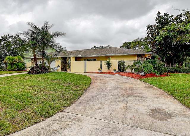 Property at 1117 S Florida Ave, Tarpon Springs, FL 34689, 3 beds, 2 baths