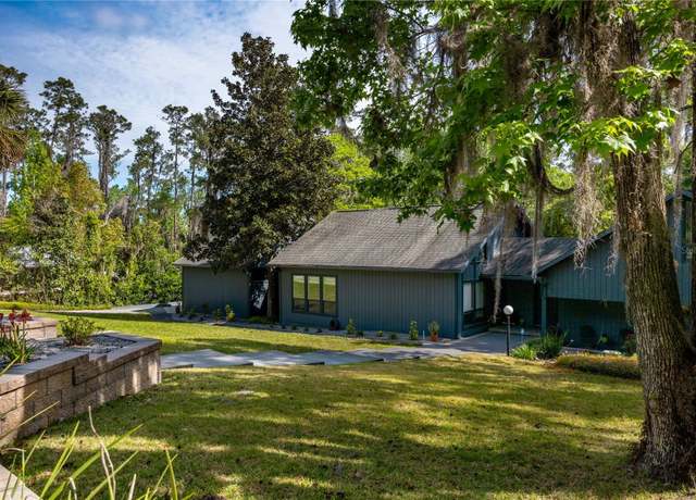 Property at 3007 SW 4th Ct, Gainesville, FL 32601, 3 beds, 2.5 baths