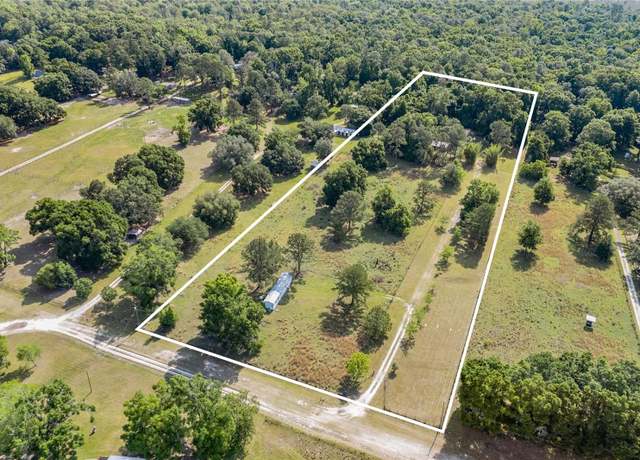 Property at 427 SW Buck Ct, Fort White, FL 32038, 3 beds, 2 baths