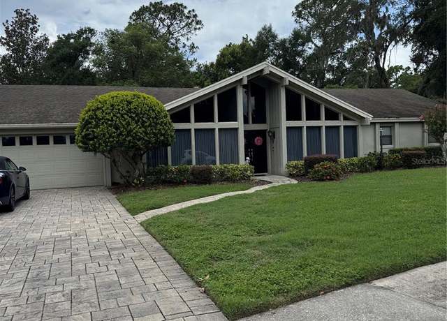 Property at 214 Royal Oaks Cir, Longwood, FL 32779, 4 beds, 2 baths