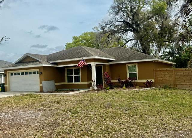 Property at 74 N Oak Ave, Umatilla, FL 32784, 4 beds, 2 baths