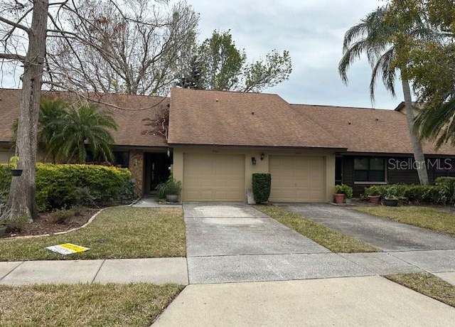 Property at 9760 Lake Seminole Dr E, Largo, FL 33773, 2 beds, 2 baths