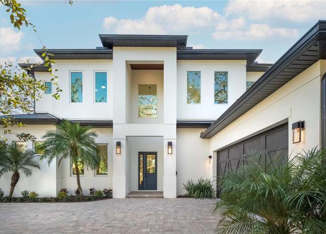 Property at 2420 Floyd St, Sarasota, FL 34239, 5 beds, 5 baths