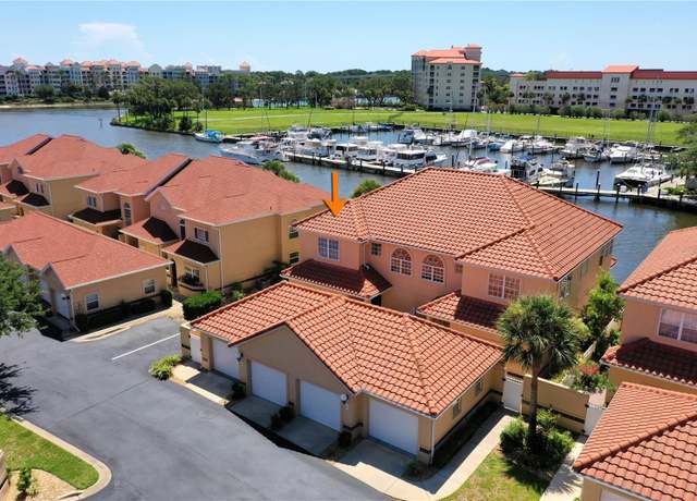 Property at 4 Marina Point Pl, Palm Coast, FL 32137, 3 beds, 2.5 baths