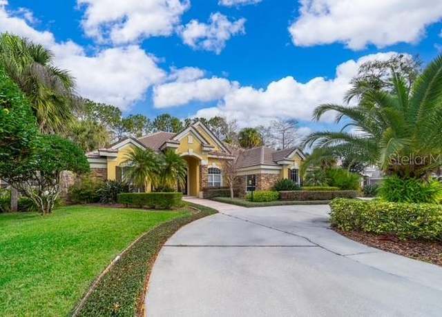 Property at 5296 Shoreline Cir, Sanford, FL 32771, 4 beds, 3.5 baths