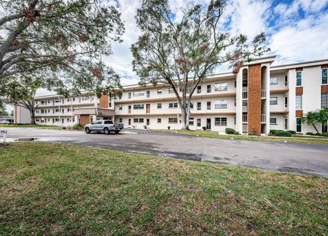 Property at 5880 38th Ave N #204, St Petersburg, FL 33710, 1 bed, 1 bath