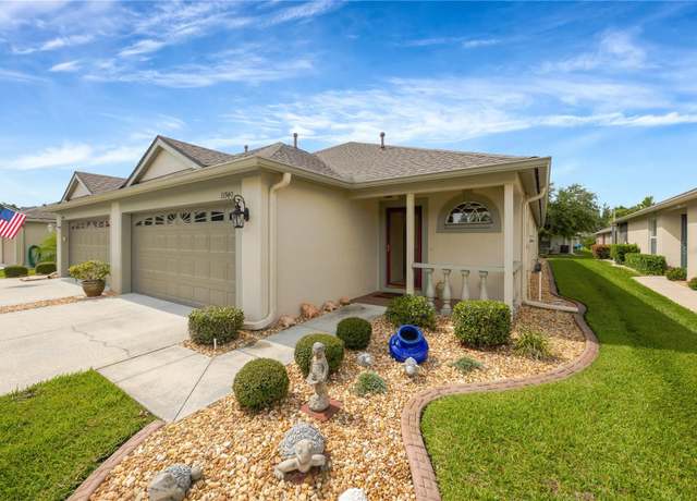 Property at 31940 Stillmeadow Dr, Wesley Chapel, FL 33543, 3 beds, 2 baths
