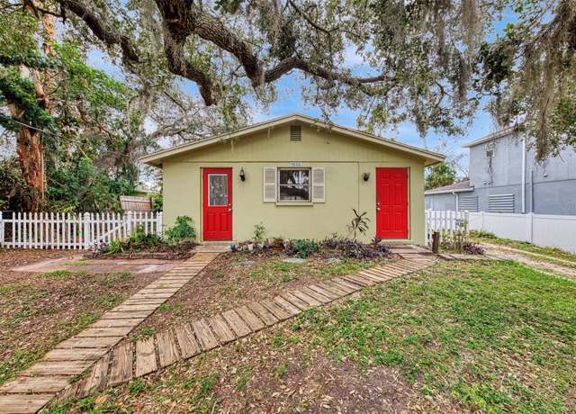 Property at 1802 Robinhood St, Sarasota, FL 34231, 4 beds, 2 baths