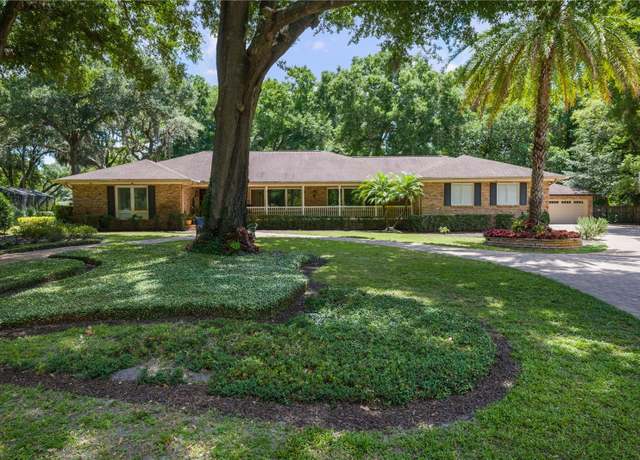 Property at 2009 Woody Dr, Windermere, FL 34786, 4 beds, 3 baths