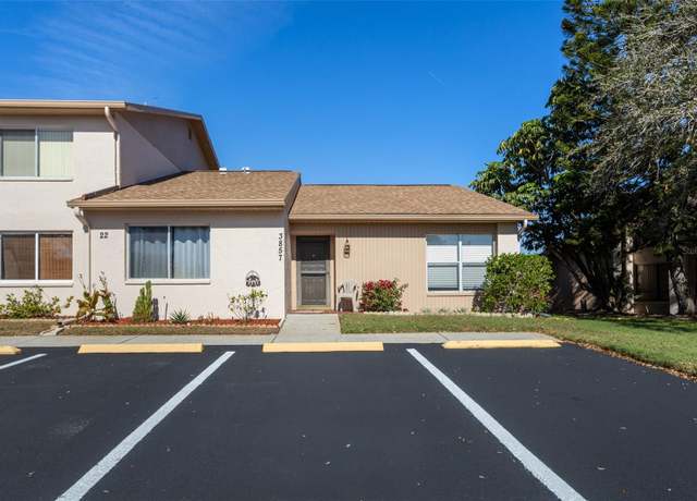 Property at 3857 Sailmaker Ln, Holiday, FL 34691, 2 beds, 2 baths