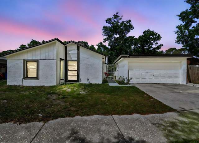 Property at 1927 Gregory Dr, Tampa, FL 33613, 4 beds, 3 baths