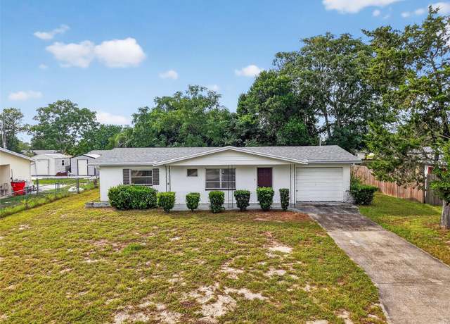 Property at 4 S Harrison St, Beverly Hills, FL 34465, 2 beds, 2 baths