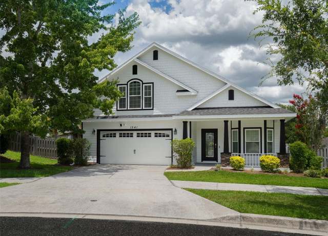 Property at 1541 NW 100th Dr, Gainesville, FL 32606, 4 beds, 3.5 baths