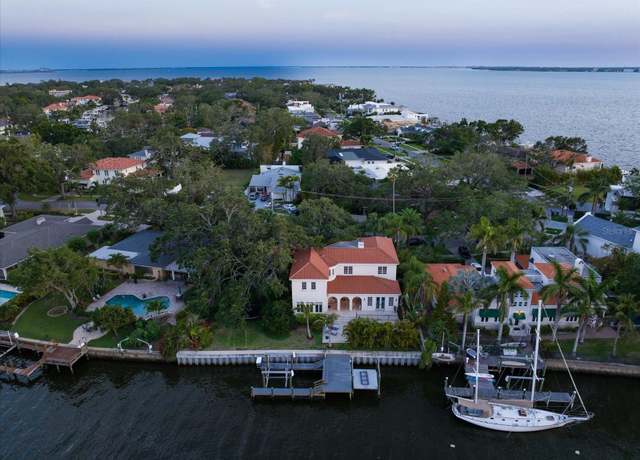 Property at 514 Riviera Dr, Tampa, FL 33606, 5 beds, 3.5 baths