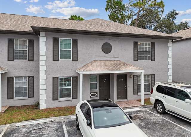Property at 5226 Sunridge Palms Dr #5226, Tampa, FL 33617, 3 beds, 2.5 baths