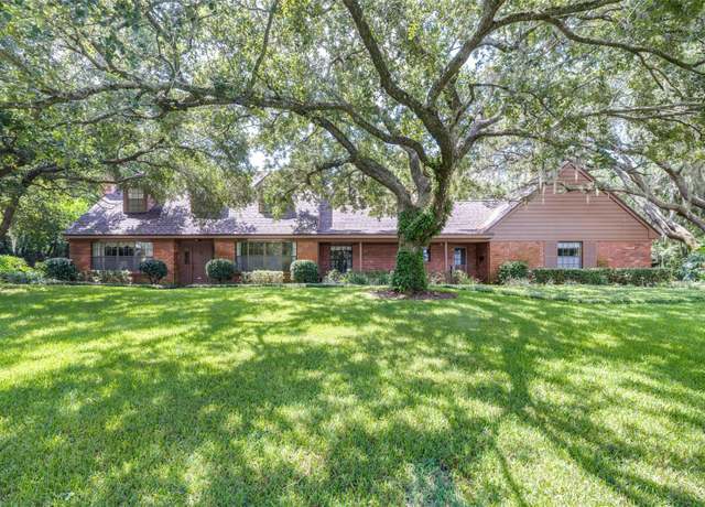 Property at 954 Campbell Ave, Lake Wales, FL 33853, 4 beds, 3 baths