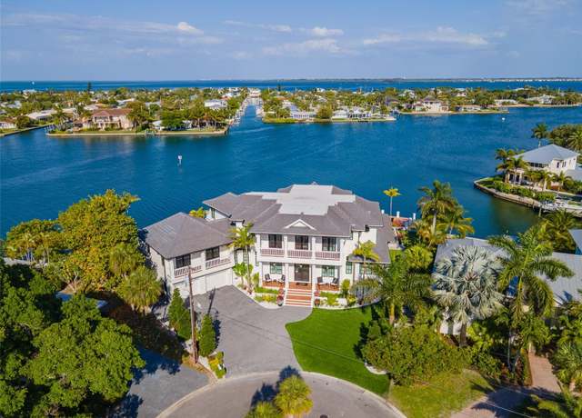 Property at 535 70th St, Holmes Beach, FL 34217, 6 beds, 6 baths