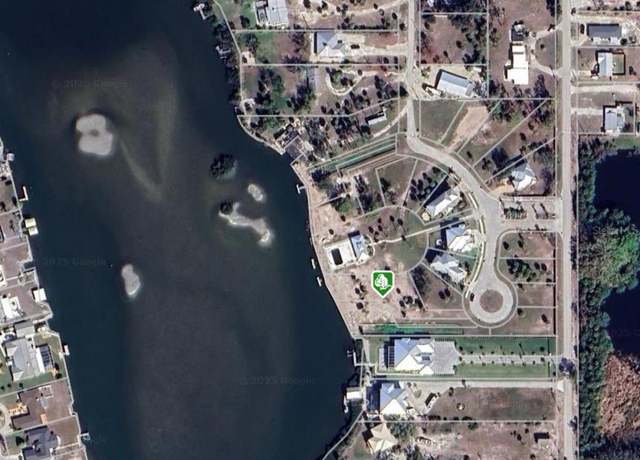 Property at 6740 Portside Ln, Englewood, FL 34223