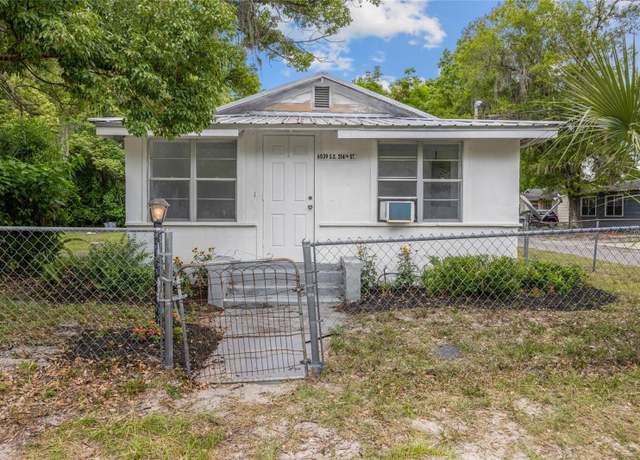 Property at 6539 SE 214th St, Hawthorne, FL 32640, 2 beds, 1 bath