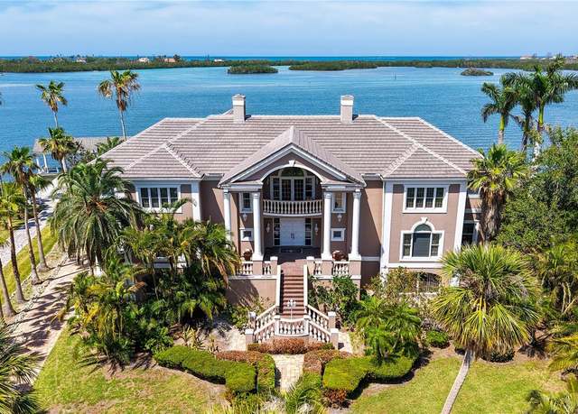 Property at 112 Osprey Point Dr, Osprey, FL 34229, 4 beds, 5.5 baths