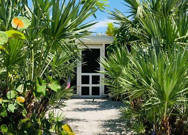 Property at 105 162nd Ave, Redington Beach, FL 33708, 3 beds, 2 baths