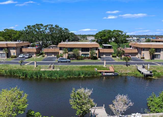 Property at 10216 Seminole Island Dr, Largo, FL 33773, 2 beds, 2 baths
