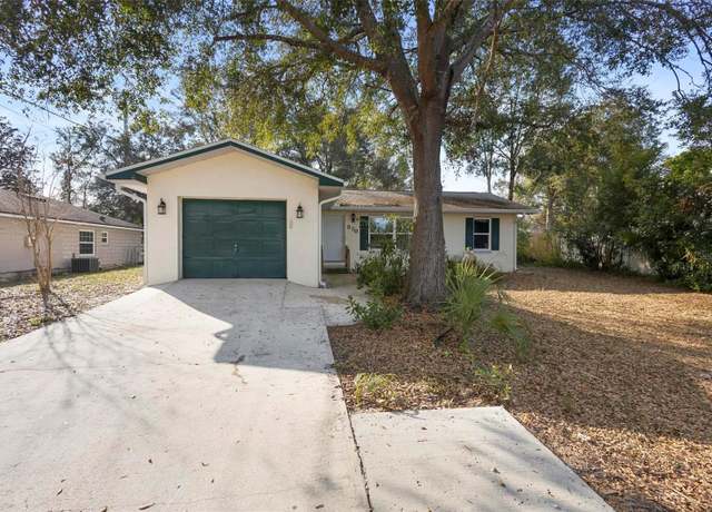 Property at 370 Charles Ave, Orange City, FL 32763, 2 beds, 2 baths