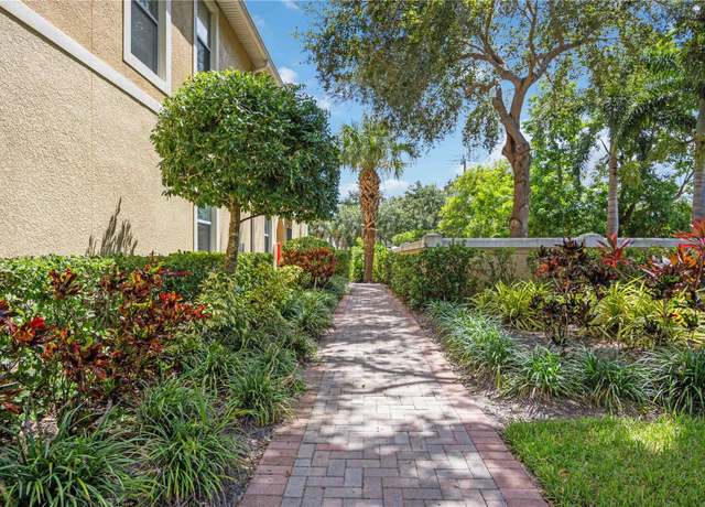Property at 8034 Moonstone Dr Unit 1-106, Sarasota, FL 34233, 3 beds, 2 baths