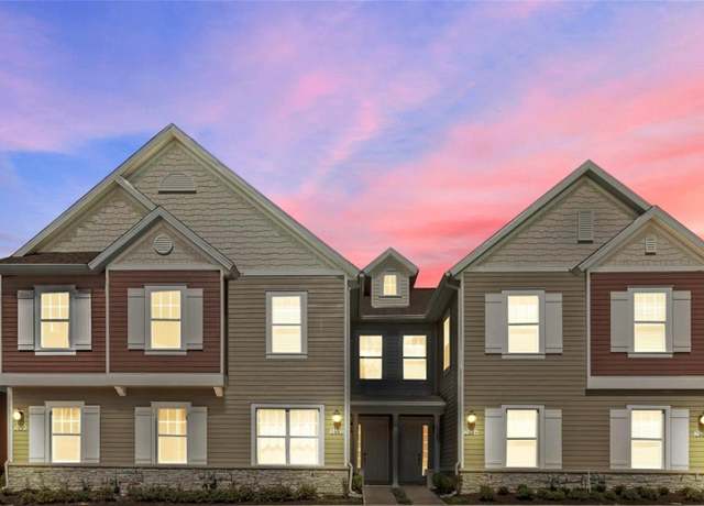 Property at 7538 Sunville Ave, Kissimmee, FL 34747, 4 beds, 4.5 baths