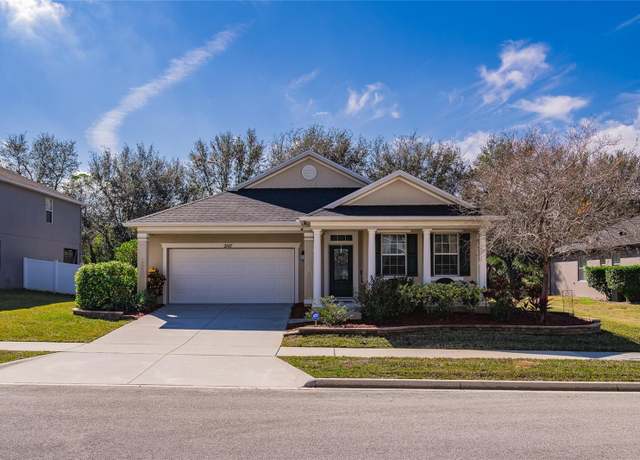 Property at 2147 Sunbow Ave, Apopka, FL 32703, 4 beds, 2 baths