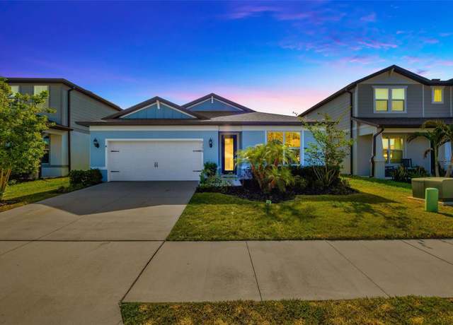Property at 6398 Bradford Woods Dr, Zephyrhills, FL 33542, 4 beds, 2 baths
