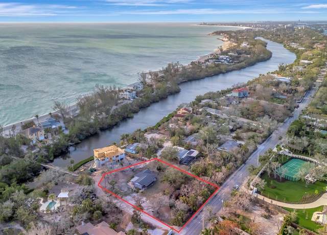 Property at 8555 Heron Lagoon Cir, Sarasota, FL 34242, 3 beds, 3 baths