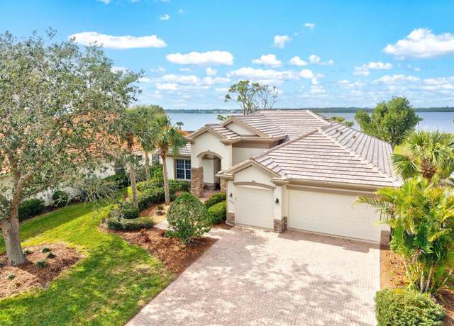 Property at 14026 Royal Pointe Dr, Port Charlotte, FL 33953, 4 beds, 3 baths