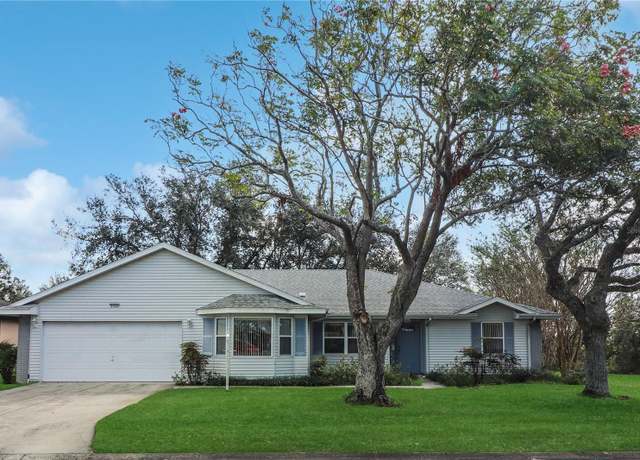 Property at 21502 King Henry Ave, Leesburg, FL 34748, 3 beds, 2 baths