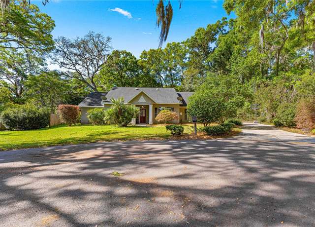 Property at 2922 SE 39th Pl, Ocala, FL 34480, 3 beds, 2 baths