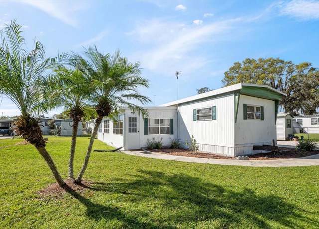 Property at 3105 N Marina Pkwy, Lake Wales, FL 33898, 2 beds, 1.5 baths