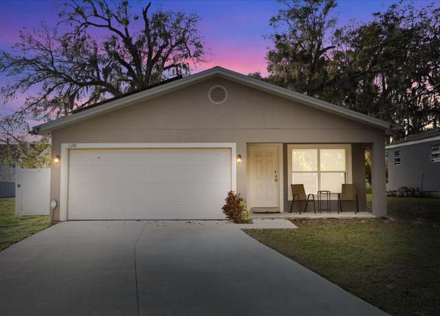 Property at 1208 Old Apopka Rd, Apopka, FL 32703, 3 beds, 2 baths