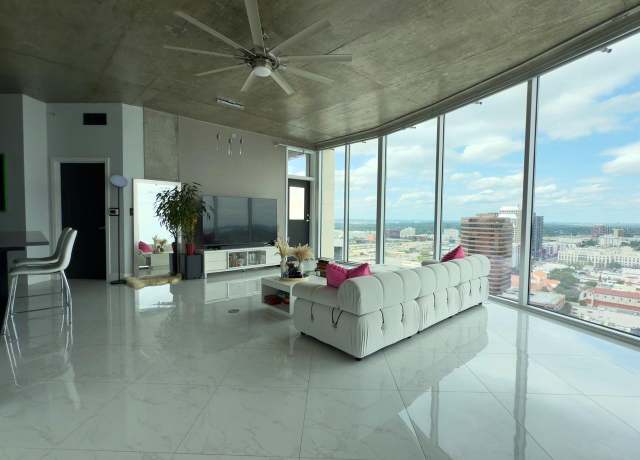 Property at 155 S Court Ave #2415, Orlando, FL 32801, 2 beds, 2 baths