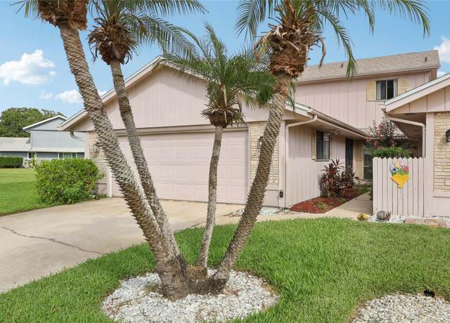 Property at 102 Golf Club Dr, New Smyrna Beach, FL 32168, 3 beds, 2.5 baths