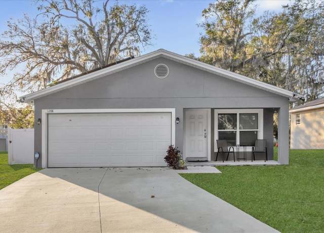 Property at 1208 Old Apopka Rd, Apopka, FL 32703, 3 beds, 2 baths