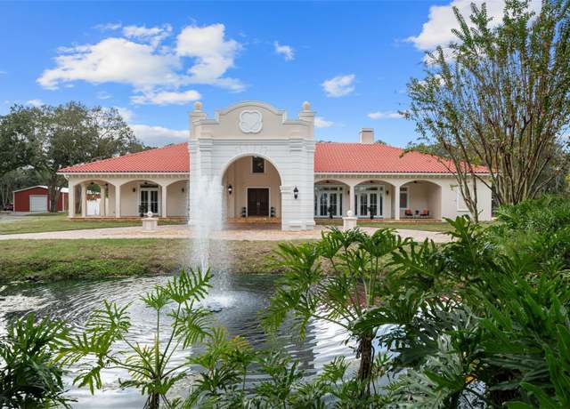 Property at 11623 Innfields Dr, Odessa, FL 33556, 4 beds, 3.5 baths
