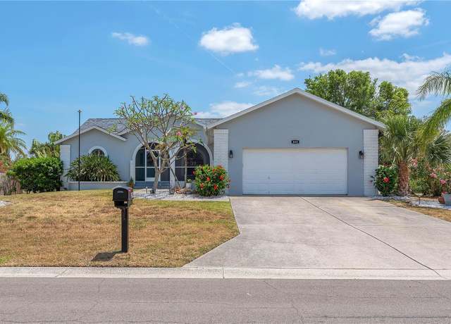 Property at 832 Birdie Way, Apollo Beach, FL 33572, 4 beds, 2 baths