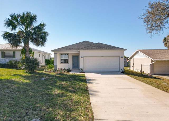 Property at 13820 Adams St, Grand Island, FL 32735, 3 beds, 2 baths