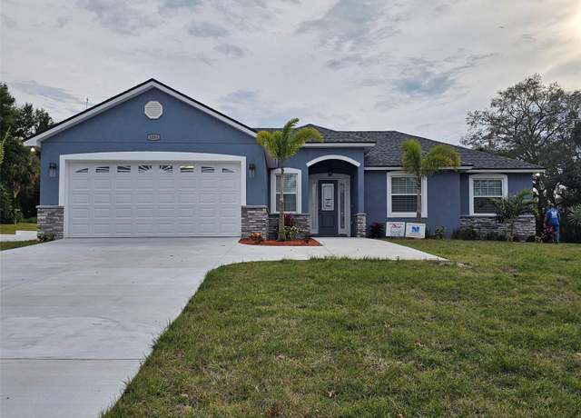 Property at 1264 Buckeye Rd NE, Winter Haven, FL 33881, 4 beds, 2.5 baths