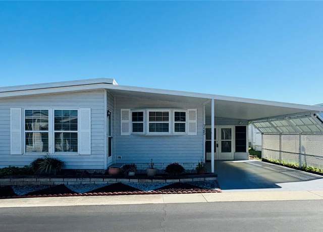 Property at 725 Sugar Palm St, Largo, FL 33778, 2 beds, 2 baths