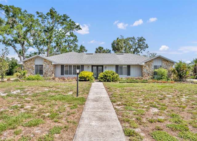 Property at 1115 Lake Francis Dr, Apopka, FL 32712, 3 beds, 2.5 baths