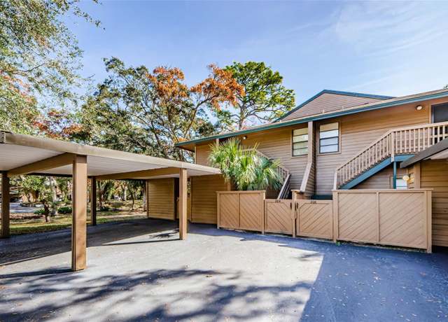Property at 204 Lennox Rd W, Palm Harbor, FL 34683, 2 beds, 2 baths