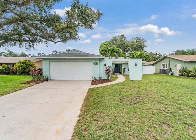 Property at 13521 Del Prado Dr S, Largo, FL 33774, 3 beds, 2 baths