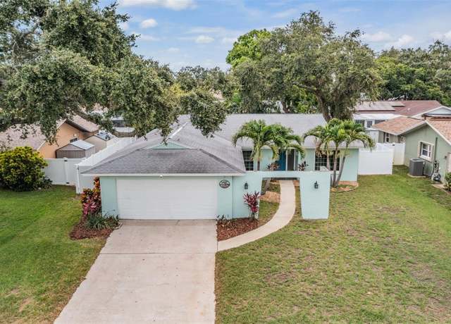 Property at 13521 Del Prado Dr S, Largo, FL 33774, 3 beds, 2 baths